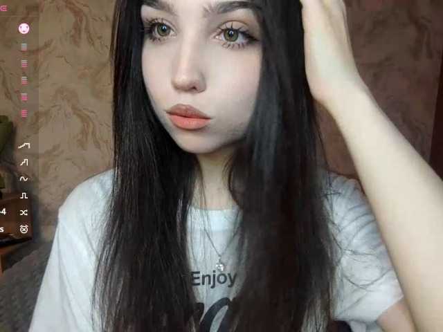 MeghanEberting's BongaCams show and profile