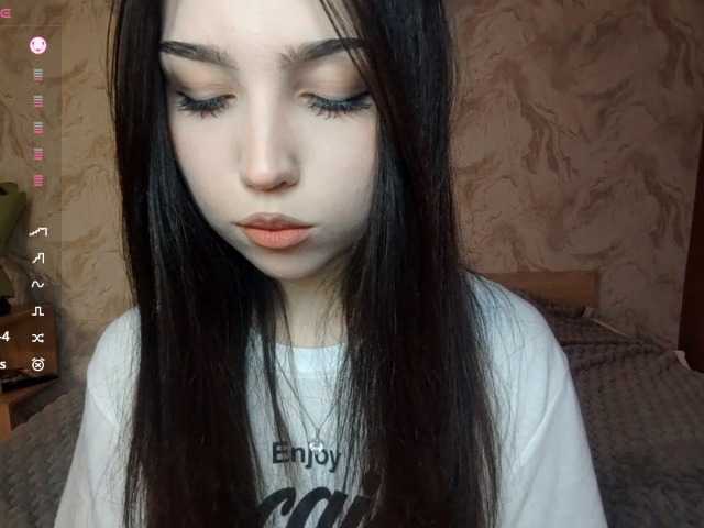 MeghanEberting's BongaCams show and profile