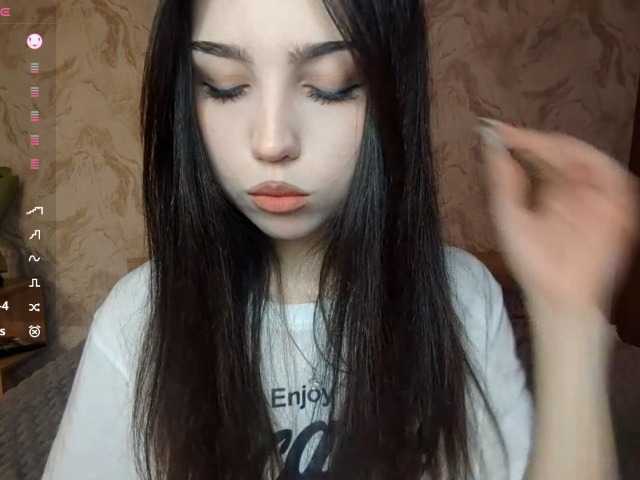 MeghanEberting's BongaCams show and profile