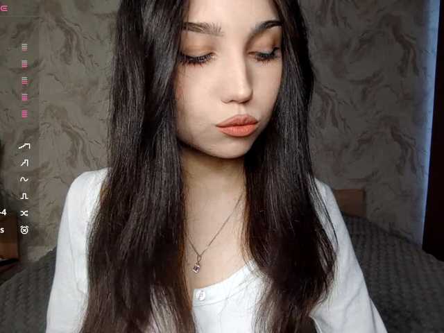 MeghanEberting's BongaCams show and profile