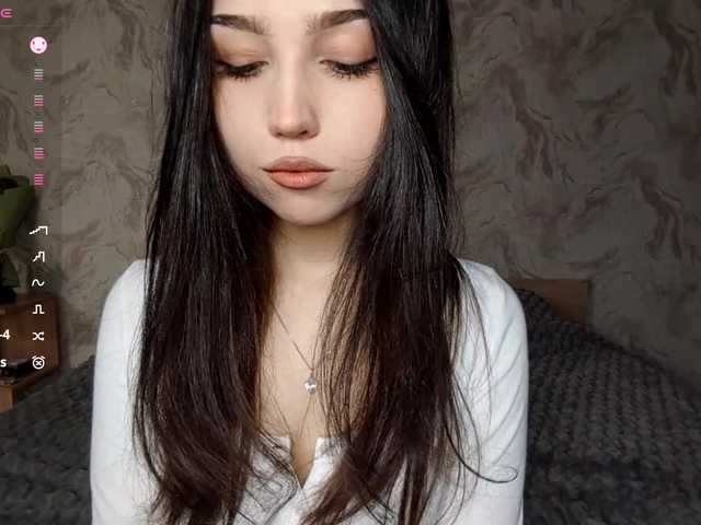 MeghanEberting's BongaCams show and profile