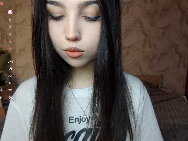 MeghanEberting's BongaCams show and profile