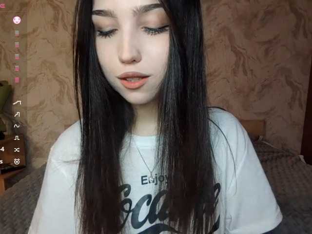 MeghanEberting's BongaCams show and profile