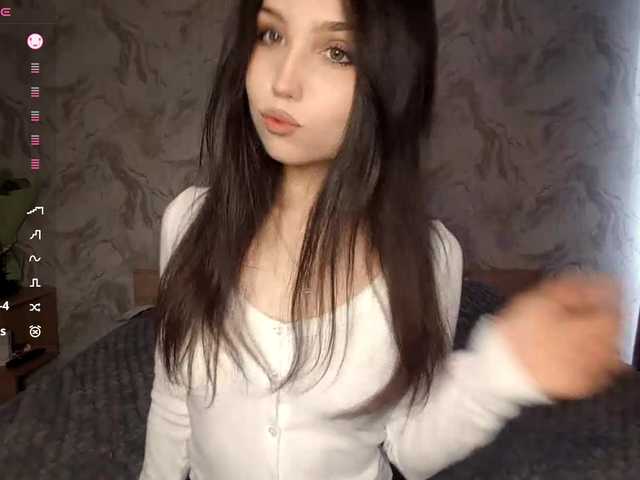 MeghanEberting's BongaCams show and profile