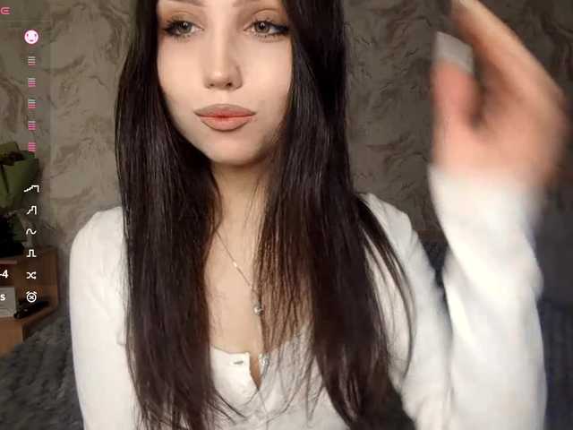 MeghanEberting's BongaCams show and profile