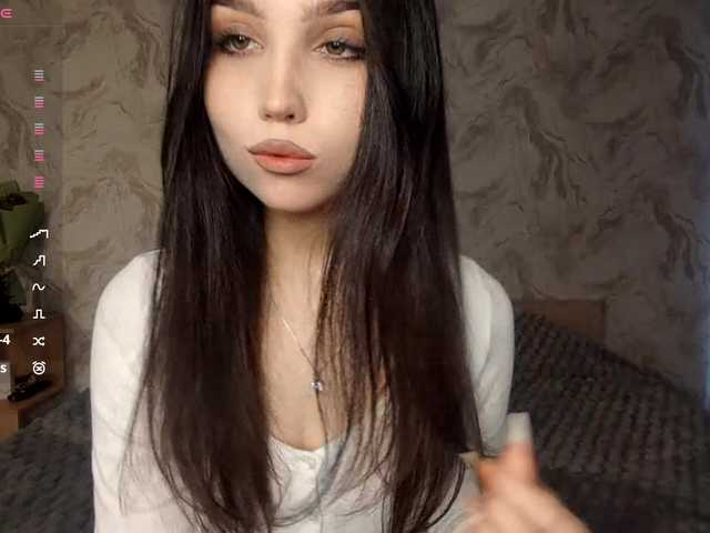 MeghanEberting's BongaCams show and profile