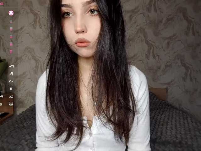 MeghanEberting's BongaCams show and profile