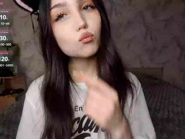 chat for free online MeghanEberting