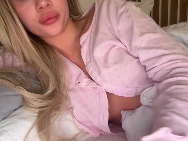 AlexaRayS's BongaCams profile