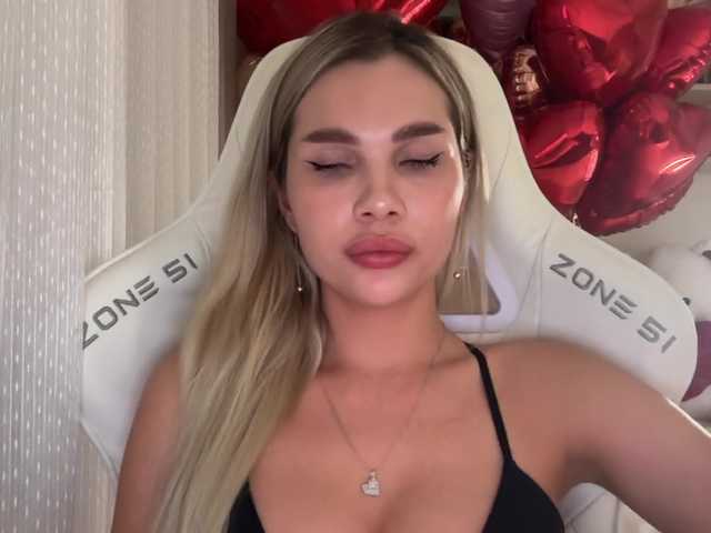 AlexaRayS's BongaCams profile