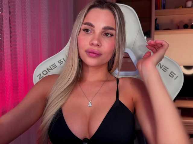 AlexaRayS's BongaCams profile