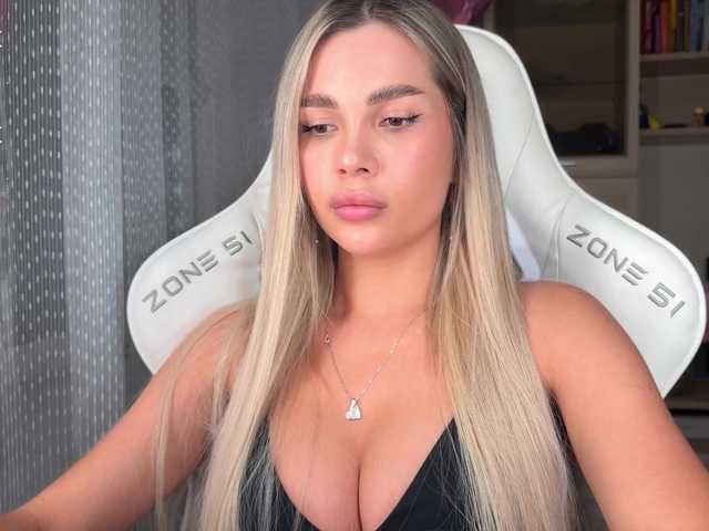 AlexaRayS's BongaCams profile