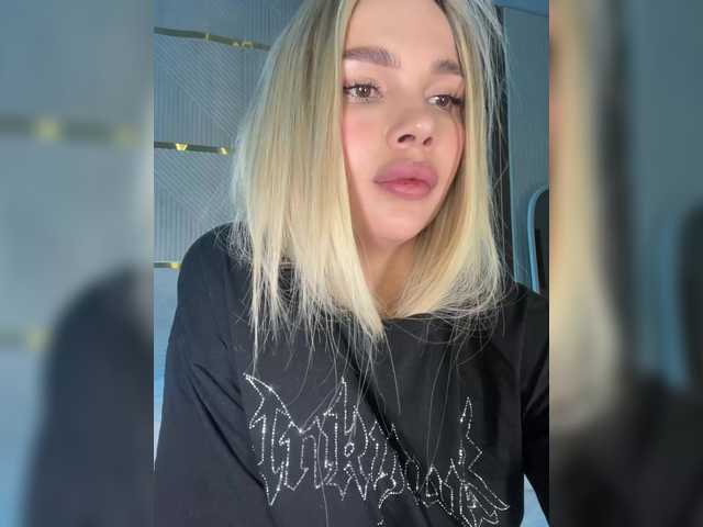 AlexaRayS's BongaCams show and profile