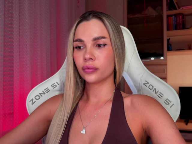 AlexaRayS's BongaCams show and profile