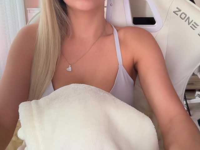 AlexaRayS's BongaCams profile