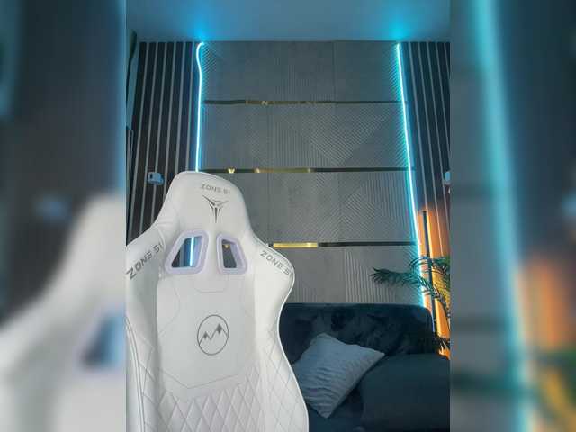 AlexaRayS's BongaCams show and profile