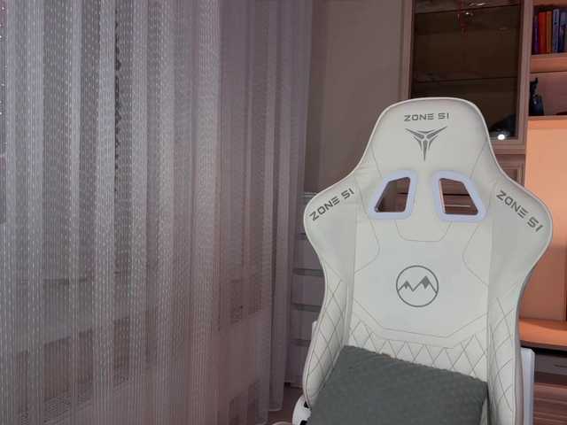 AlexaRayS's BongaCams show and profile