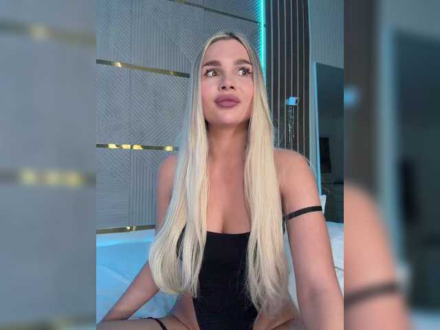 AlexaRayS's BongaCams show and profile