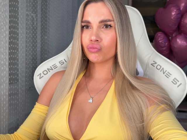 AlexaRayS's BongaCams profile