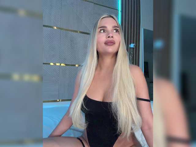 AlexaRayS's BongaCams show and profile