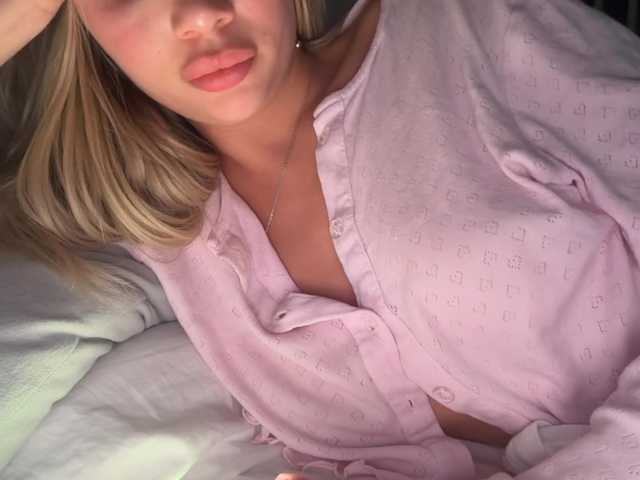 AlexaRayS's BongaCams profile