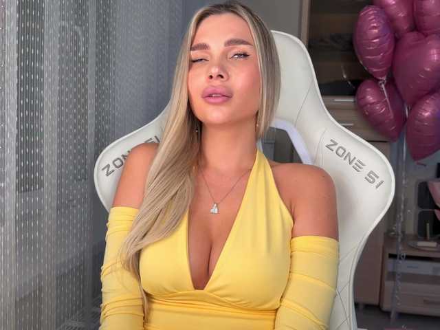AlexaRayS's BongaCams profile