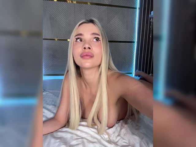 AlexaRayS – webcam model profile photo