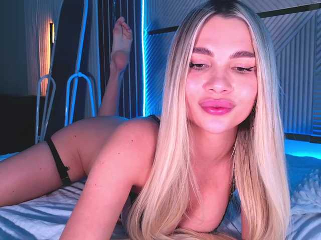 AlexaRayS's BongaCams show and profile