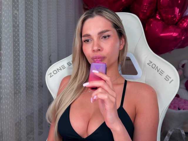 AlexaRayS's BongaCams profile