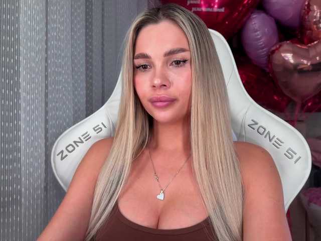 AlexaRayS's BongaCams show and profile