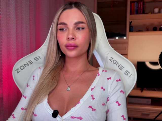 AlexaRayS's BongaCams profile