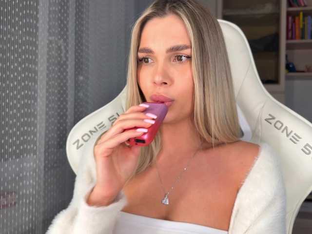 AlexaRayS's BongaCams profile