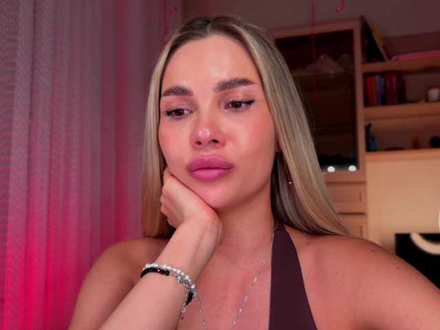 AlexaRayS's BongaCams show and profile