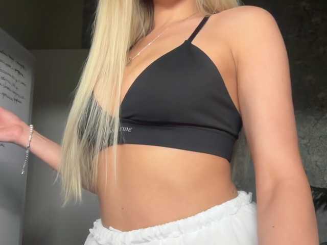 AlexaRayS's BongaCams profile