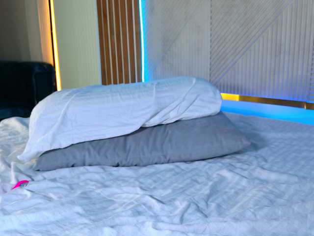 AlexaRayS's BongaCams show and profile