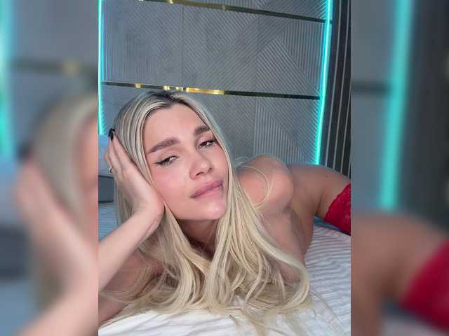 AlexaRayS's BongaCams show and profile