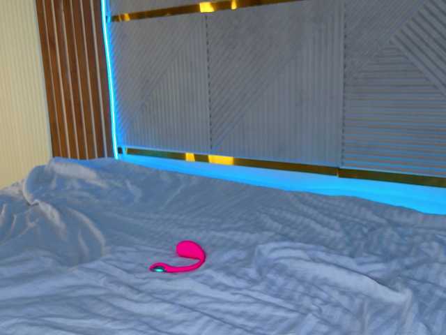 AlexaRayS's BongaCams show and profile