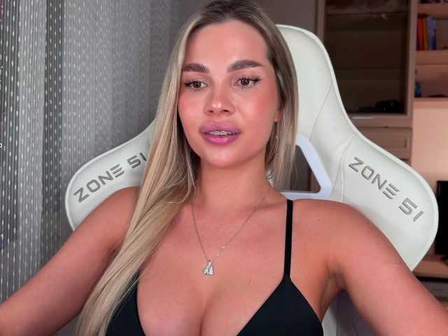 AlexaRayS's BongaCams profile