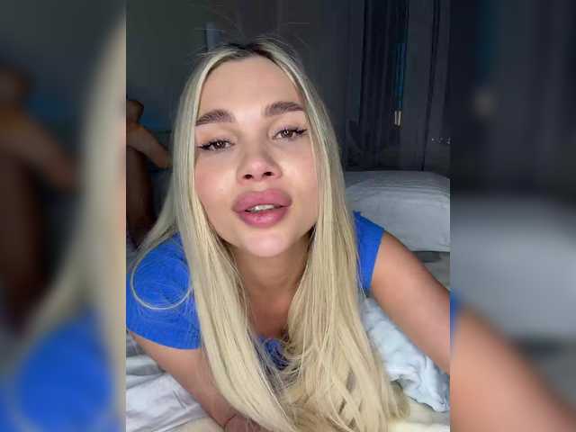 AlexaRayS's BongaCams show and profile