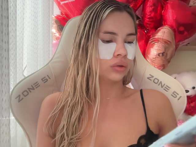 AlexaRayS's BongaCams show and profile