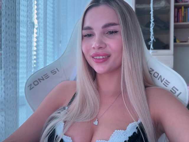 AlexaRayS's BongaCams show and profile