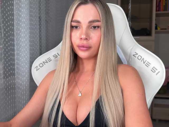 AlexaRayS's BongaCams profile