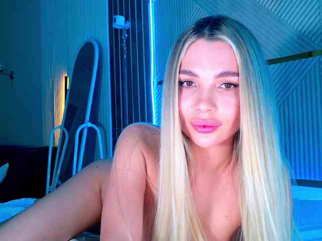 AlexaRayS webcam