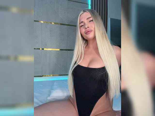 AlexaRayS Live Webcam on BongaCams