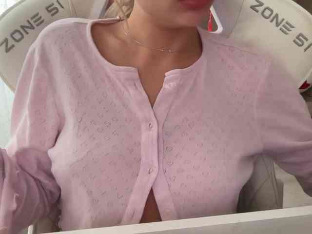 enter chatroom AlexaRayS