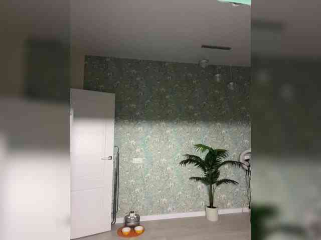 AlexaRayS Live Webcam on BongaCams