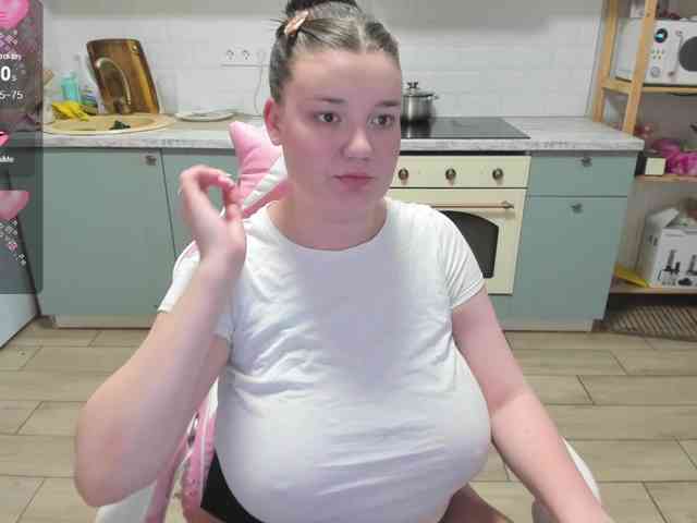 LinaEl23 Live Webcam on BongaCams