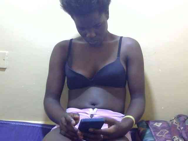 Petitepussie1 Petitepussie1