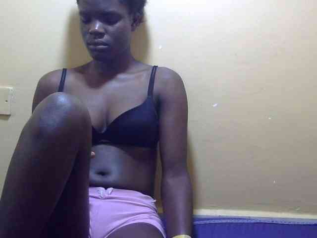 Petitepussie1 Petitepussie1