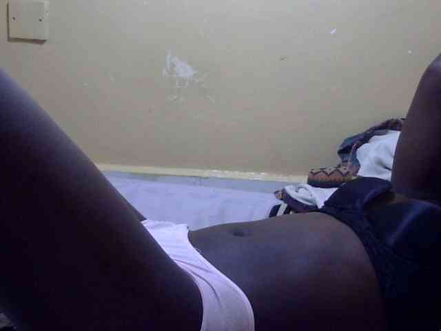 Petitepussie1 Petitepussie1